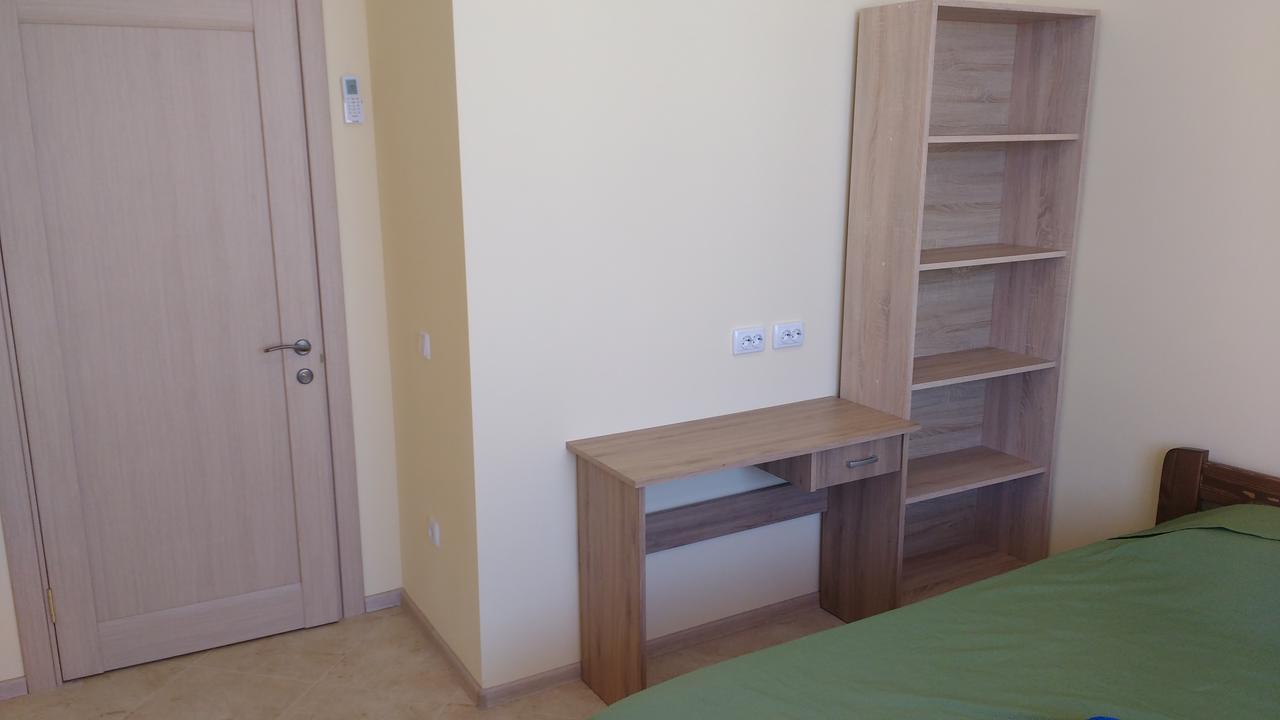Orange Guest Rooms Одесса Экстерьер фото