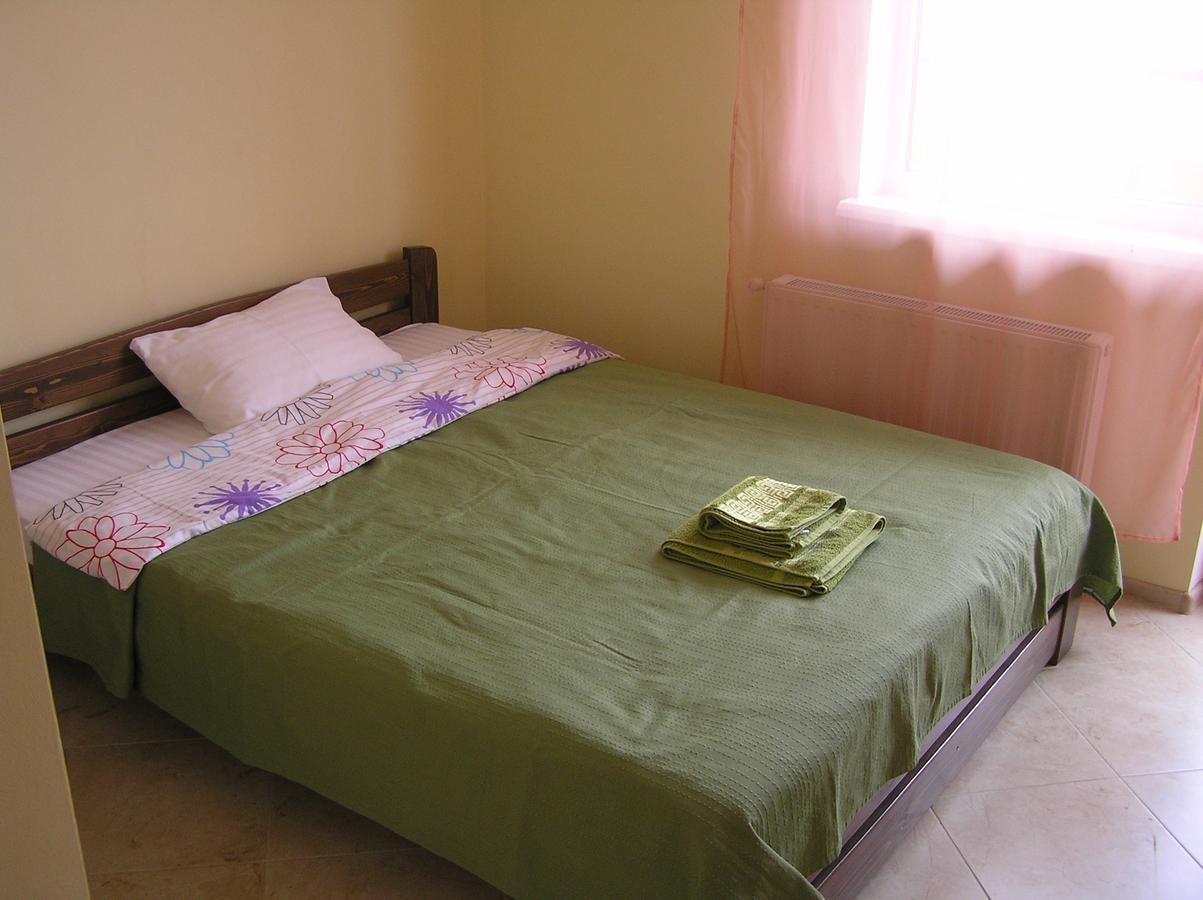 Orange Guest Rooms Одесса Экстерьер фото