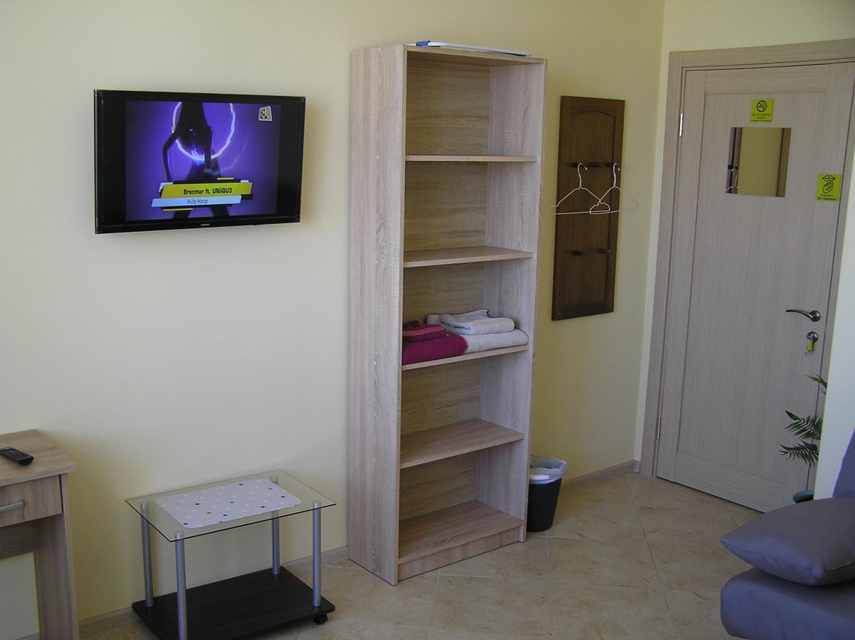 Orange Guest Rooms Одесса Экстерьер фото